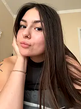 LiaBoston – webcam model profile photo Image 14