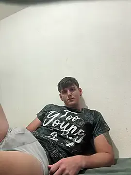 Magnetic127 – webcam model profile photo Image 3