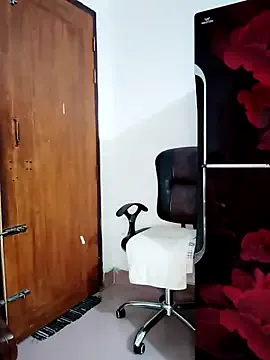 NORA_NEKO_2_2 – webcam model profile photo Image 16