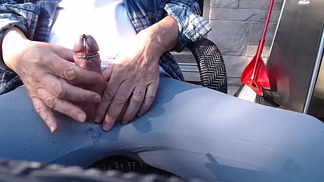 KingBlack25cm – webcam model profile photo Image 17