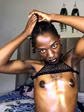 bloody_babe – webcam model profile photo Image 6