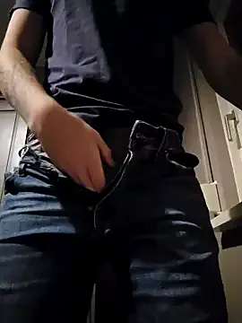 PabloArena – webcam model profile photo Image 5