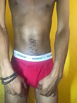 nagi_112 – webcam model profile photo Image 11