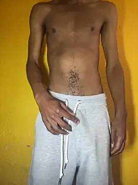 nagi_112 – webcam model profile photo Image 4