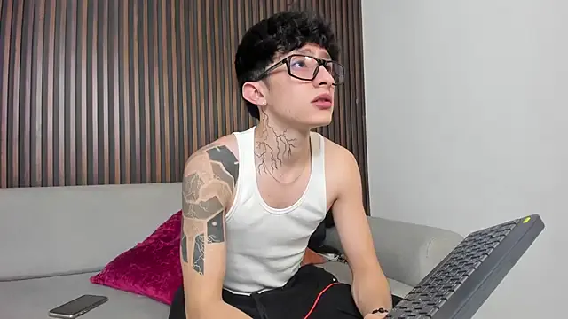 Diegoarctic – webcam model profile photo Image 2