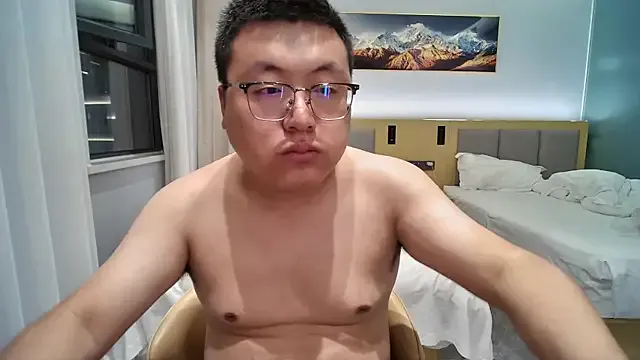 DomManlyGuy – webcam model profile photo Image 3