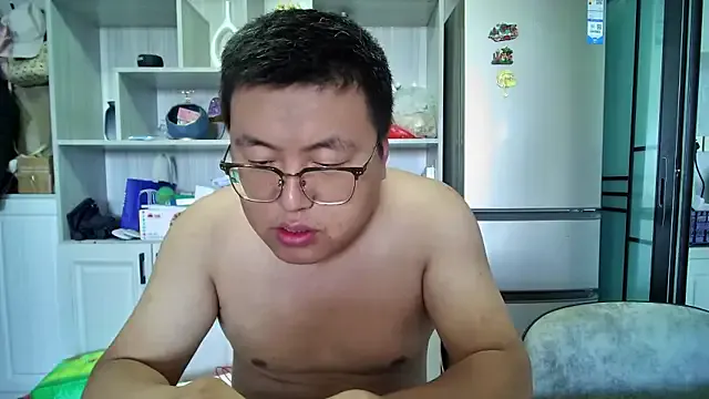 DomManlyGuy – webcam model profile photo Image 7