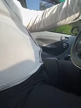 someone_sweet – webcam model profile photo Image 2