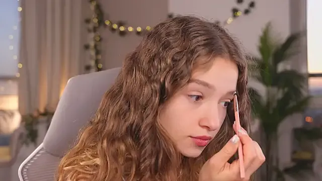 nina_ponse – webcam model profile photo Image 11