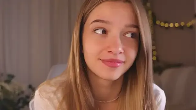 nina_ponse – webcam model profile photo Image 13