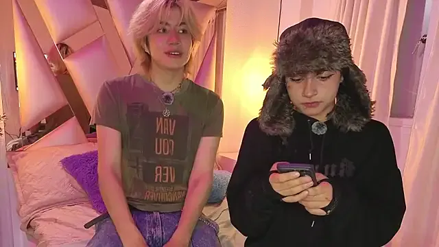 bloody_petal – webcam model profile photo Image 2