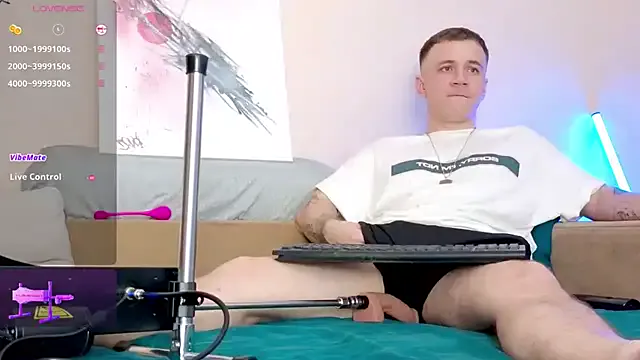 NA-KAREN-V8 – webcam model profile photo Image 3