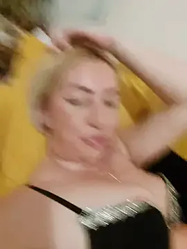 kaliana_ggh – webcam model profile photo Image 3