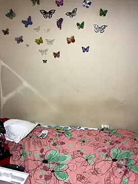 someone_sweet – webcam model profile photo Image 9