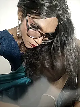 kaliana_ggh – webcam model profile photo Image 4