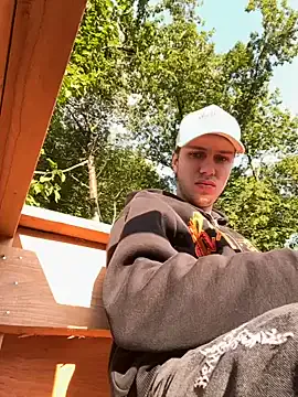 PabloArena – webcam model profile photo Image 2