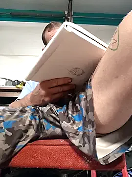 loving_ladies – webcam model profile photo Image 2