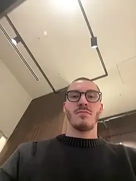 xAaronx9095's Thumb Image