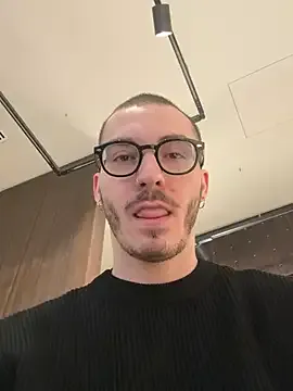 xAaronx9095 Image 3