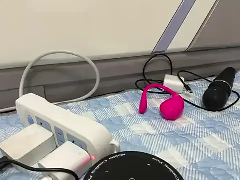 paroncho – webcam model profile photo Image 15