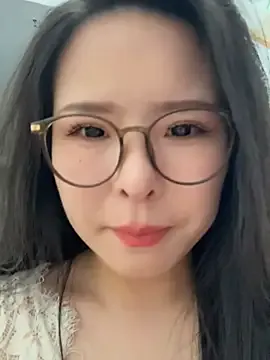 paroncho – webcam model profile photo Image 4