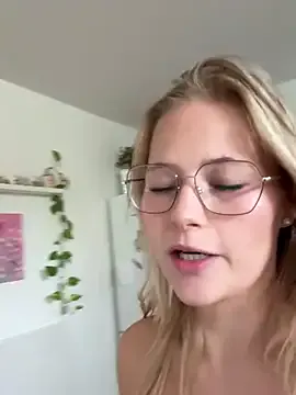 dears_pearlss – webcam model profile photo Image 4