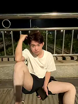 sidneyhodsdon – webcam model profile photo Image 4