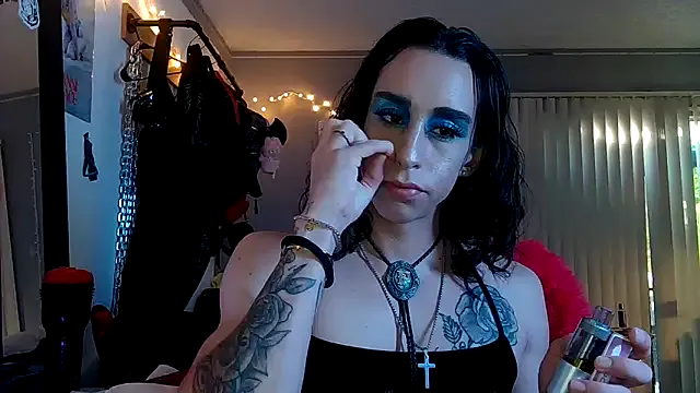 MaggieBeau – webcam model profile photo Image 4