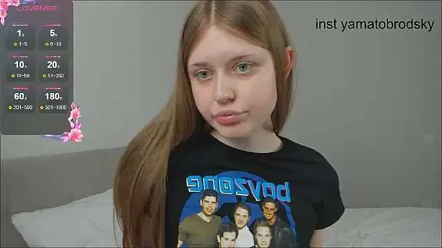 LollaAquaphina – webcam model profile photo Image 17