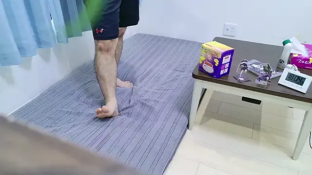 starvingo2002 – webcam model profile photo Image 13