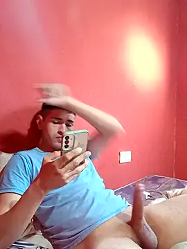 DomManlyGuy – webcam model profile photo Image 7