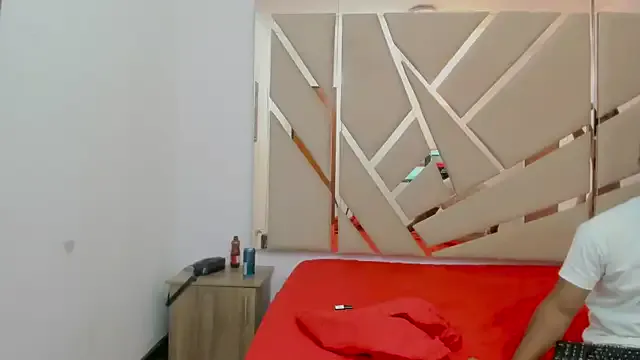 slaveandslave – webcam model profile photo Image 13