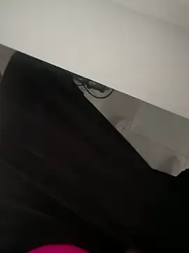 loving_ladies – webcam model profile photo Image 3