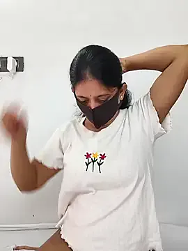 minditrelles – webcam model profile photo Image 12