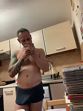 PabloArena – webcam model profile photo Image 13