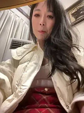 roouse – webcam model profile photo Image 19