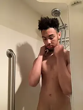 hornyshow_tv – webcam model profile photo Image 2