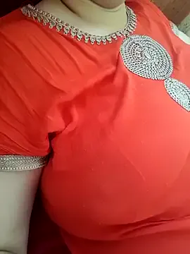 charmainepenny – webcam model profile photo Image 7